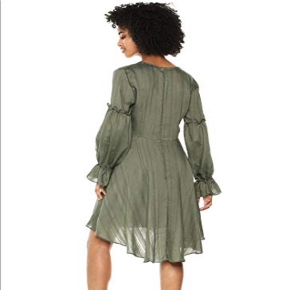 SOLD xx NWT BCBG Dress - Picture 5 of 8